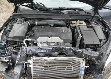 2015 Chevrolet Malibu 1Lt z USA, uszkodzony, nr VIN 1G11C5SL4FF249920